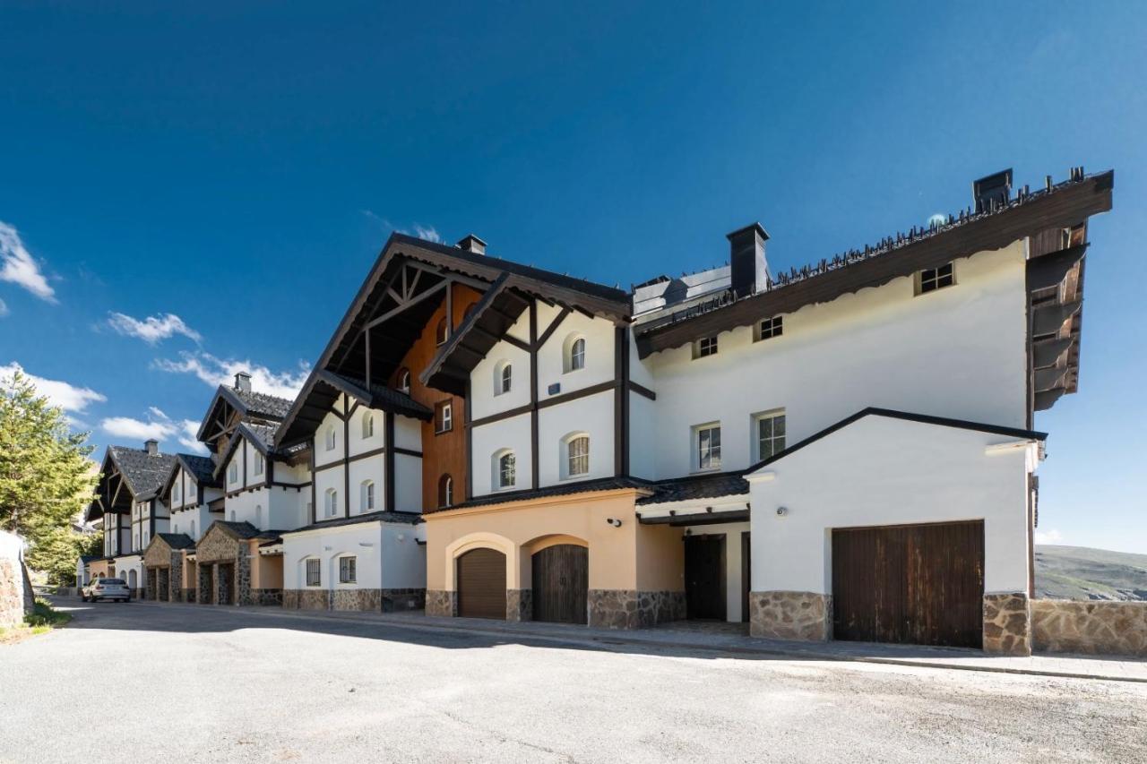 Beautifully Renovated 4 Bedroom Apt + Kid'S Room Sierra Nevada Exterior foto